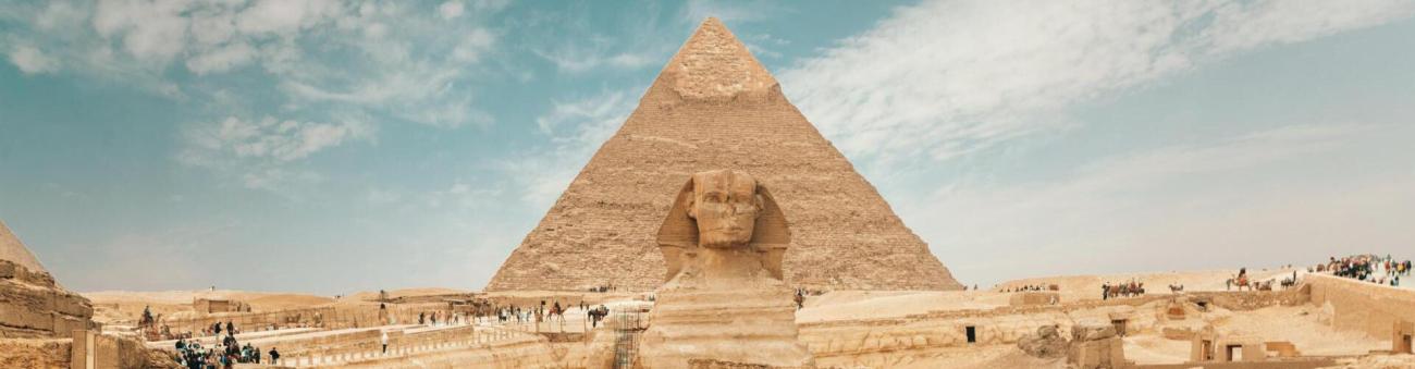 Pyramides