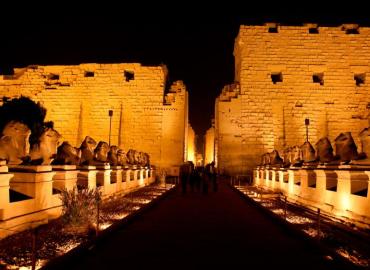 Spectacle son et lumière à Karnak