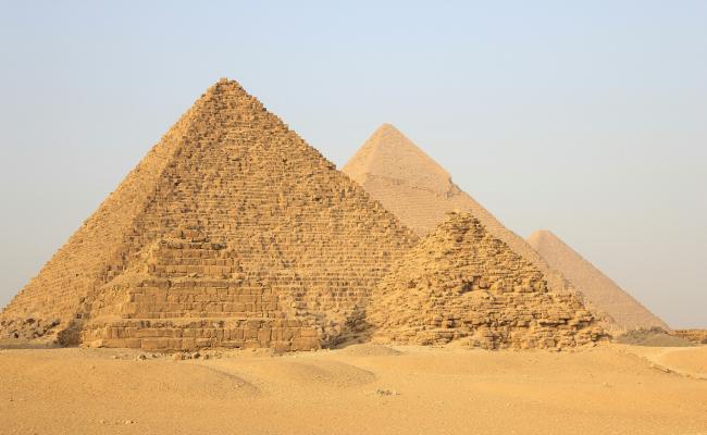 Pyramides et Saqqarah