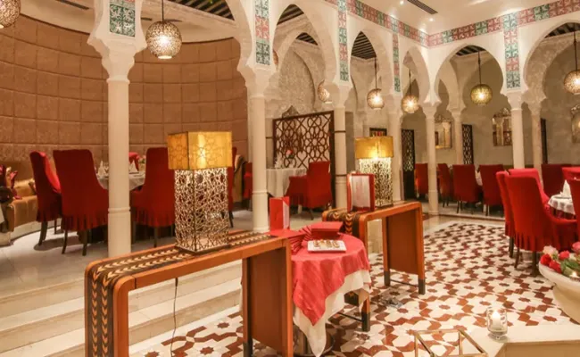 Bienvenue à Alger : Panorama sur la Baie et Dîner d’Accueil